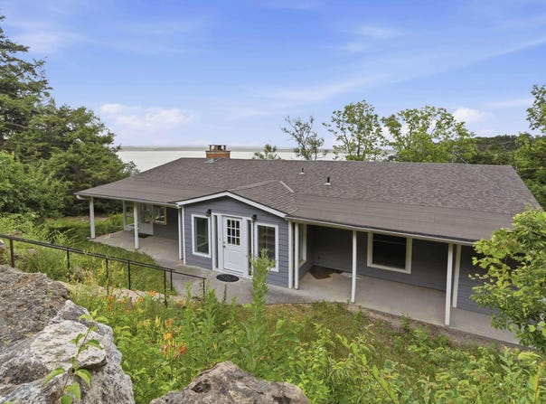 5416 Cliffside Drive, Manhattan, KS 66503