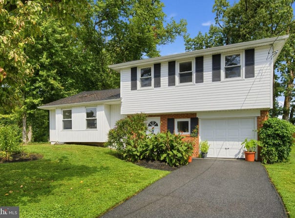 37 E CHEROKEE Drive, NEWARK, DE 19713