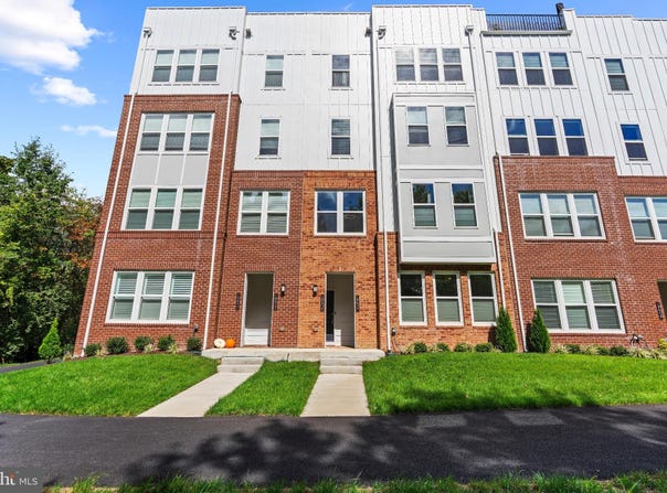 19937 LAVENDER DUST Square, ASHBURN, VA 20147