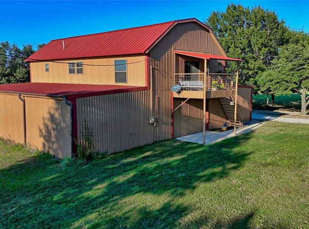 712 Front Street, Sunset, TX 76270