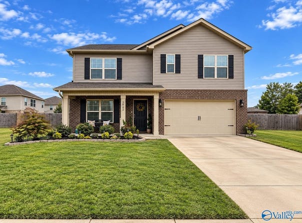 3002 Fountainview Circle, Hartselle, AL 35640