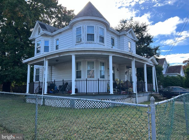 102 MARSHALL Avenue, HAMILTON, NJ 08610
