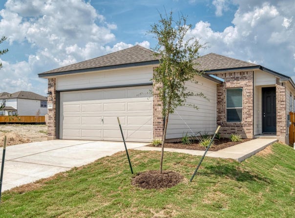 280 Feathers St, Jarrell, TX 76537