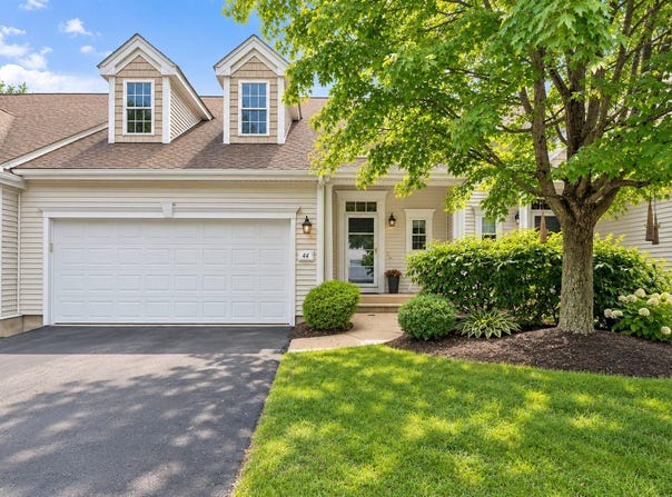 44 Cherry Ln, Grafton, MA 01560