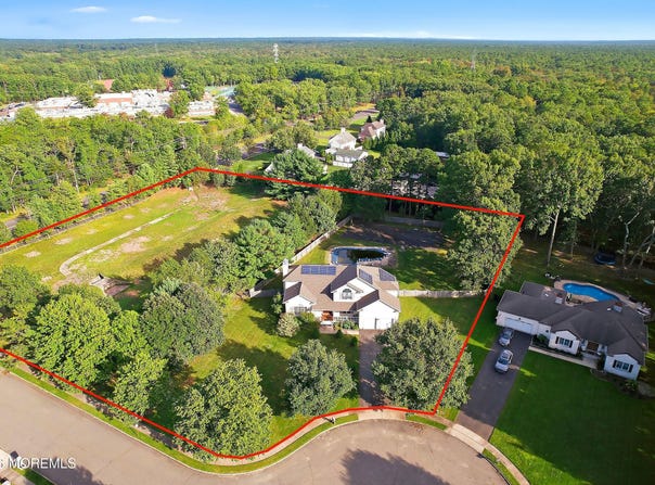 5 Mitchell Lane, Jackson, NJ 08527