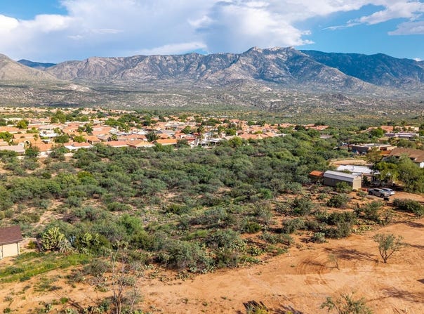 E Via De Desconso, Tucson, AZ 85739