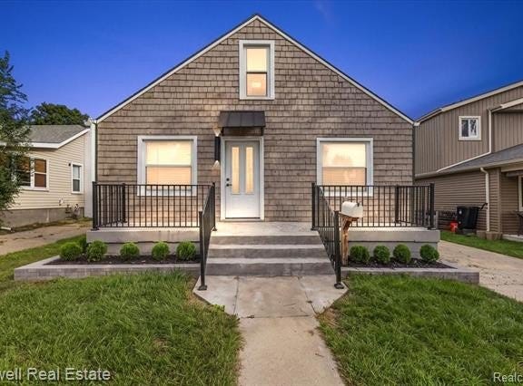 1066 Pearson Street, Ferndale, MI 48220