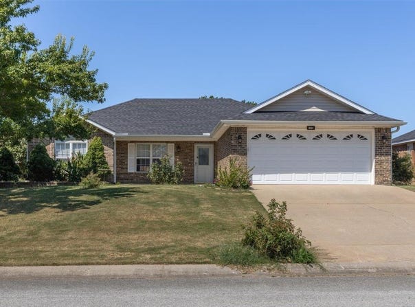 501 Spicewood Trail, Centerton, AR 72719