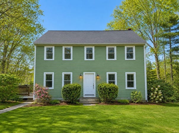 111 Snow St, Hanson, MA 02341