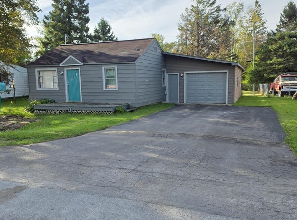 1065 Pine Road, Alpena, MI 49707