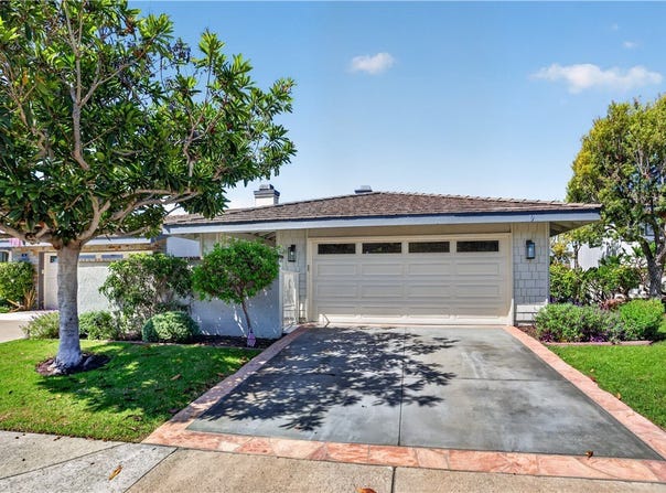 9 Curl, Corona del Mar, CA 92625