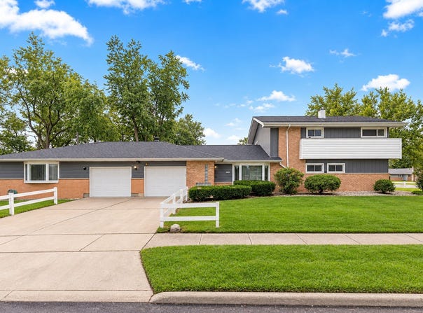 369 Waverly Street, Park Forest, IL 60466