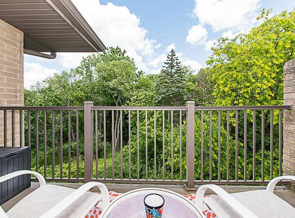 4040 Greenleaf Circle, Kalamazoo, MI 49008