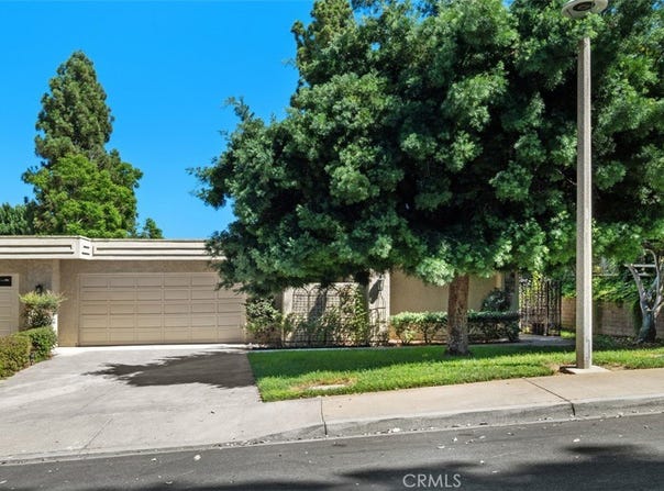 5581 Via Dicha, Laguna Woods, CA 92637