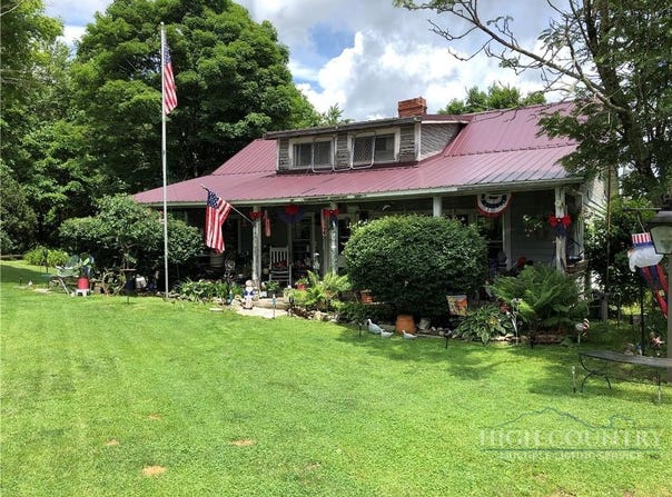 7458 US Highway 221, Blowing Rock, NC 28605