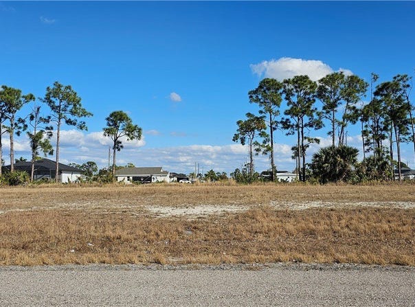 2819 NW 26th Place, Cape Coral, FL 33993