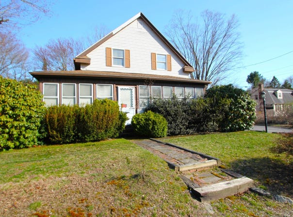 300 Chestnut St, Franklin, MA 02038