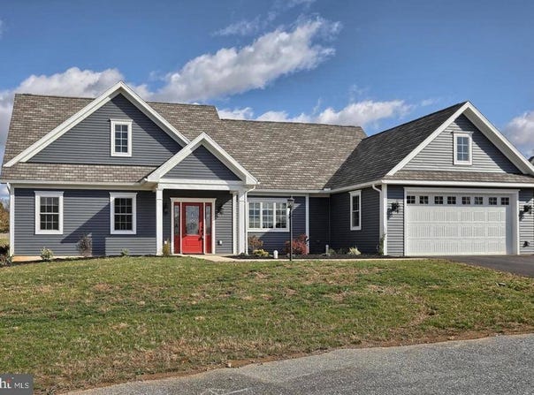 1004 Allwein Drive, Lebanon, PA 17042