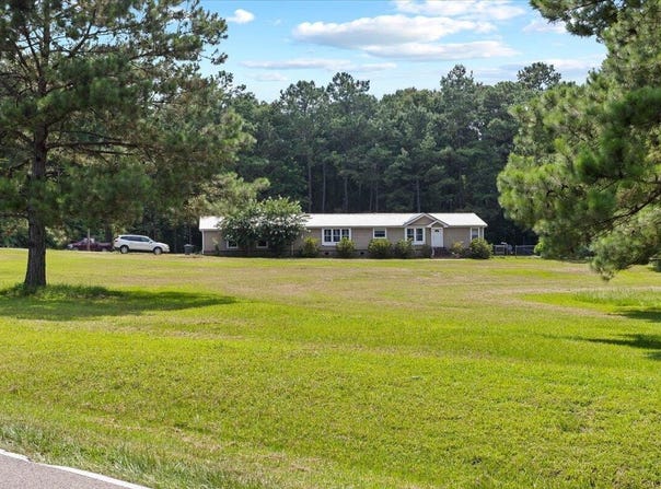 105 Midway Church Rd, Sumrall, MS 39482