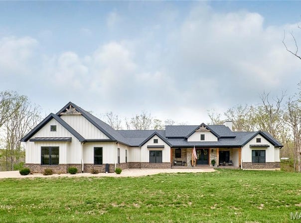 354 Pine Bluff Way, Troy, MO 63379