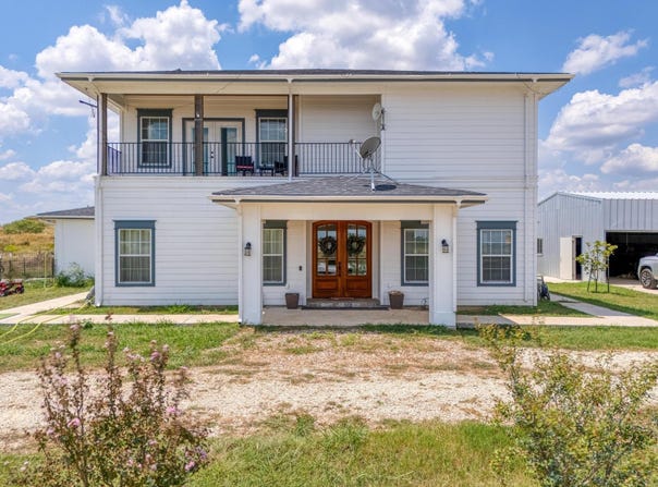 1601 County Road 466, Elgin, TX 78621