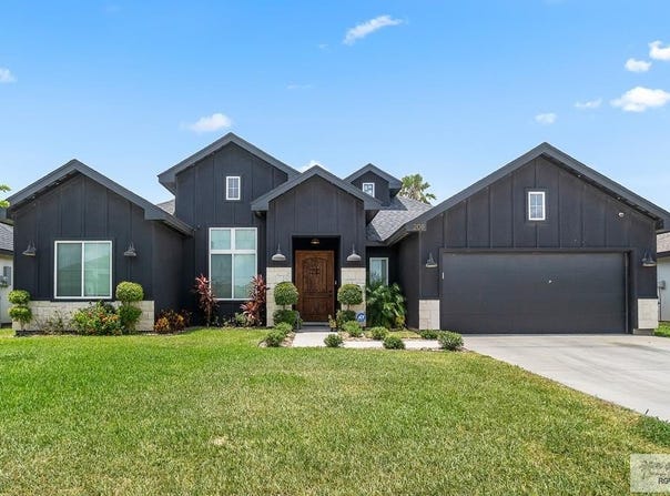 208 BROOKS CIRCLE N, LA FERIA, TX 78559