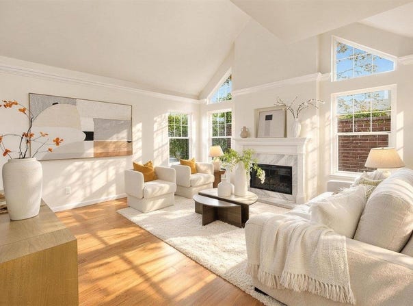 2131 Avy AVE, MENLO PARK, CA 94025