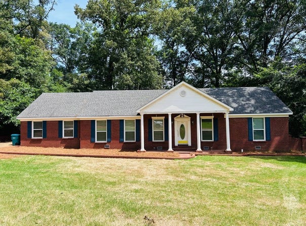 786 Ave of Pines, Grenada, MS 38901