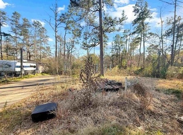 485 Hillcrest Dr., Lumberton, TX 77657