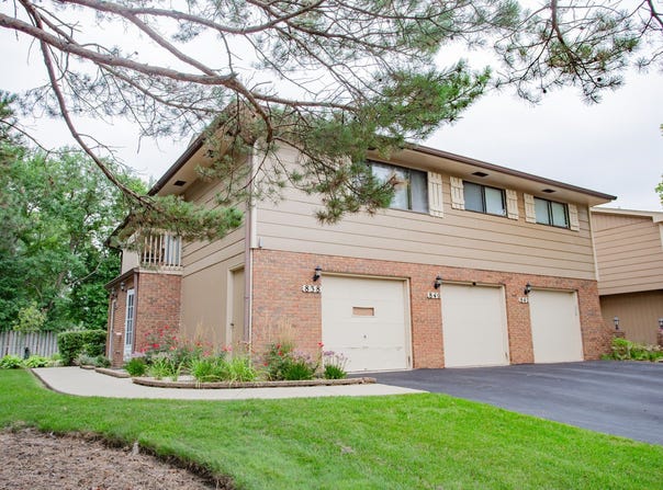 840 DIGHTON Lane, Schaumburg, IL 60173