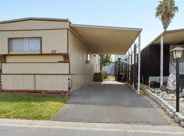 860 E Grangeville, Hanford, CA 93230