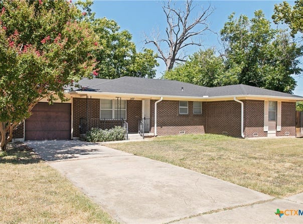 1107 E Robertson Avenue, Copperas Cove, TX 76522