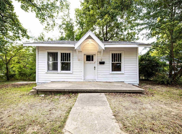 424 Dolphin Ave, Camden, AR 71701