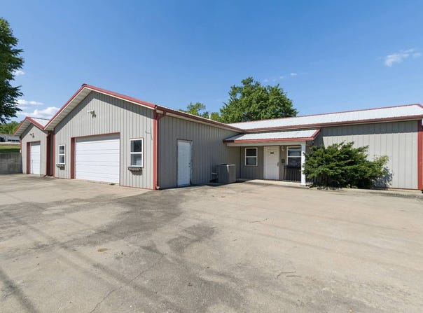 101 High, Stockton, MO 65785