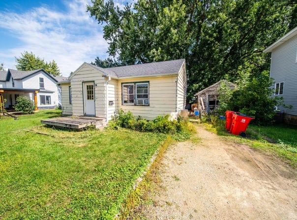 206 3rd Ave NW, Kasson, MN 55944