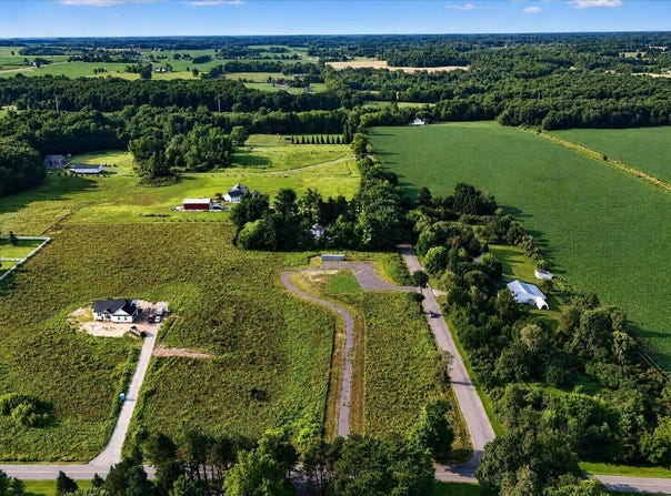 4906 Dietz Road, Williamston, MI 48895
