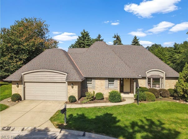 1034 Brook Lane, Rocky River, OH 44116
