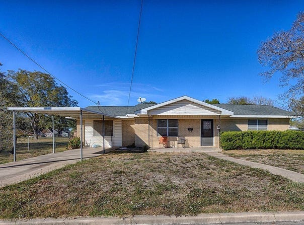 507 South Street, Schulenburg, TX 78956