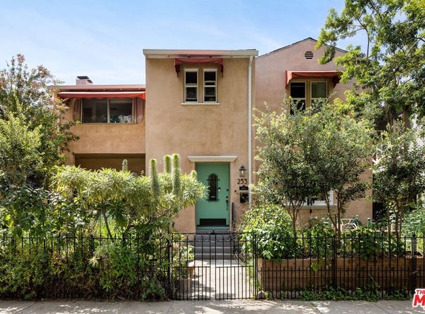 251 N Swall Dr, Beverly Hills, CA 90211
