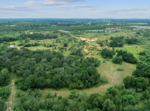 3597 Baker Rd, Kingsbury, TX 78638