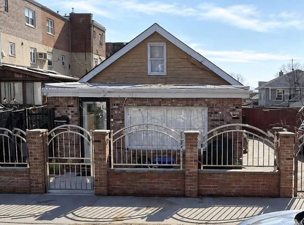 2738 Miles Ave, Bronx, NY 10465