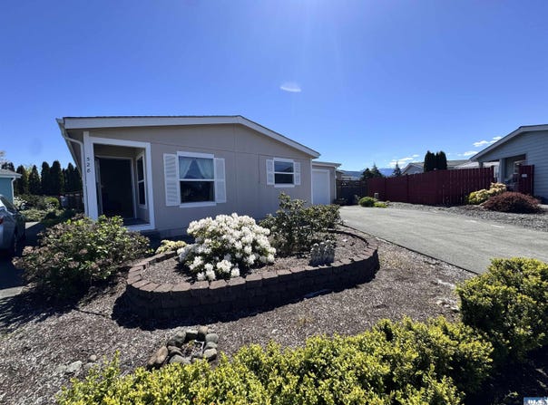 528 N 7th Ave, Sequim, WA 98382