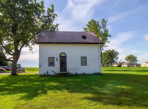 301 W 7TH ST, Pomeroy, IA 50575