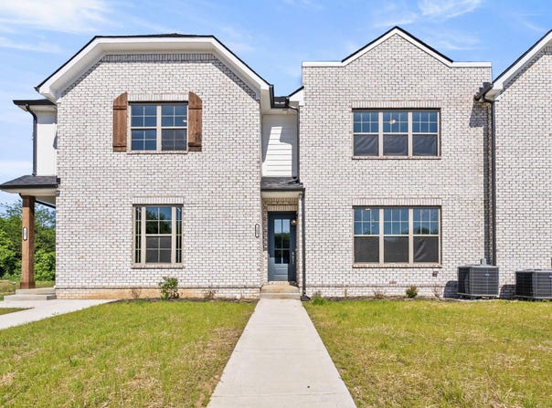 111 Blackberry Lane, Georgetown, KY 40324