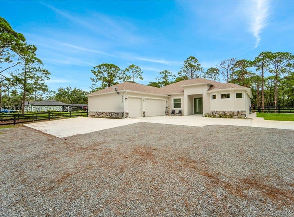 8025 SE Babcock Street, Grant Valkaria, FL 32909