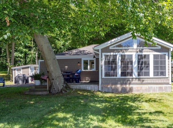 61626 Lagoon Drive, Cassopolis, MI 49031