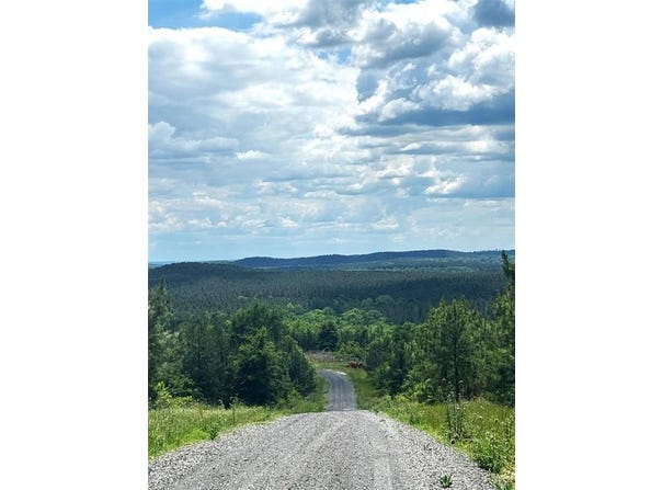 75 Sliding Hill Trail, Broken Bow, OK 74728
