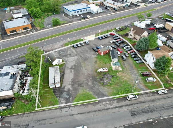 7002-7004 BRISTOL Pike, LEVITTOWN, PA 19057