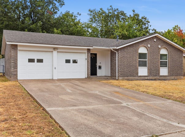 1312 Greenway Drive, Mesquite, TX 75149