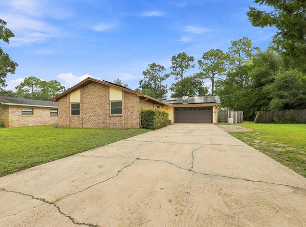 822 Valparaiso Boulevard, Niceville, FL 32578